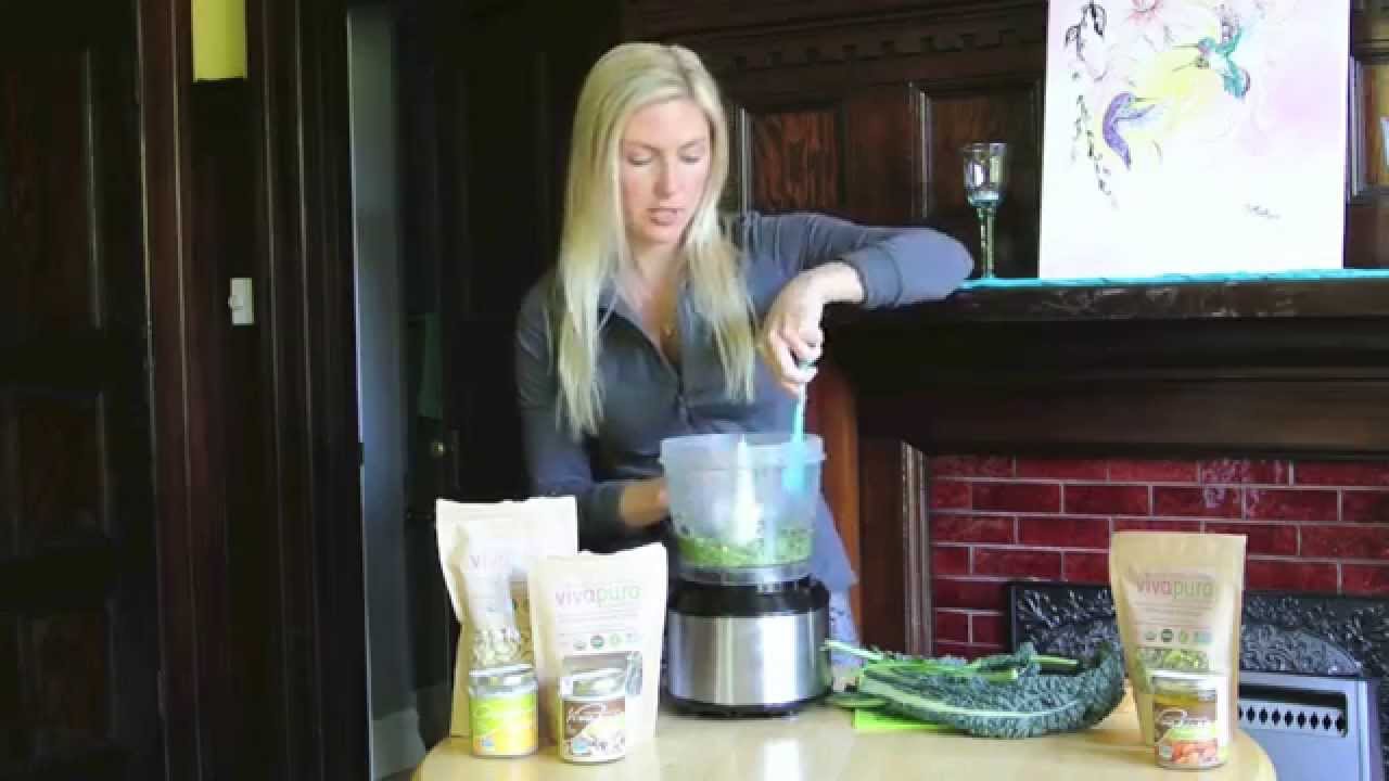 Raw Vegan Kale Pesto