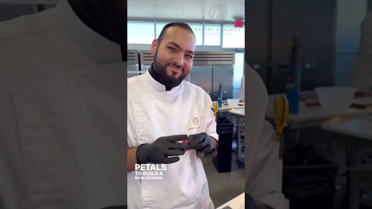 Day 30 at the Pastry Academy!Today is all about pulled sugar!