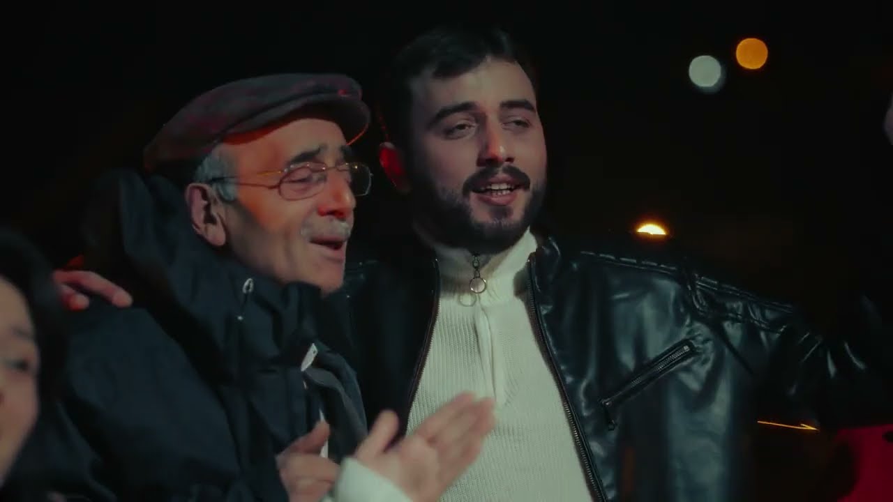 Ali Alkurt   Bizi Bu Hallere Koyan Biri Var