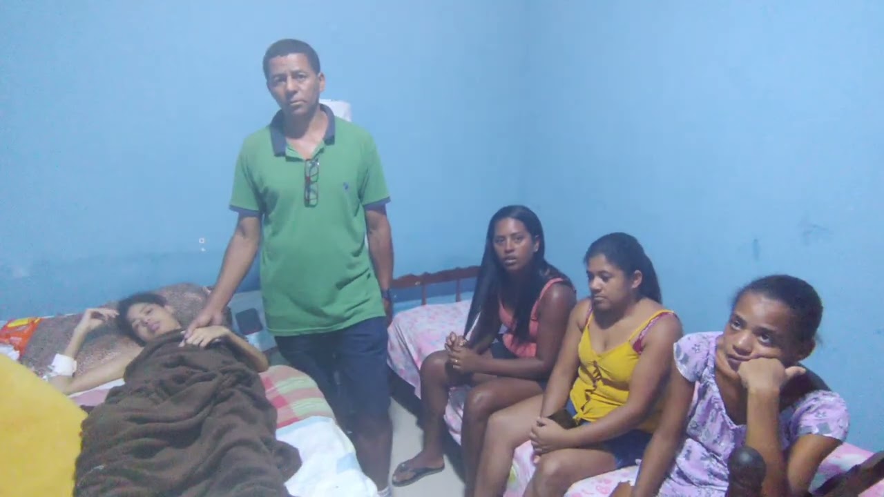 Eu e meu irmão fomos visitar Raissa e Jaine + Raissa não tá bem 