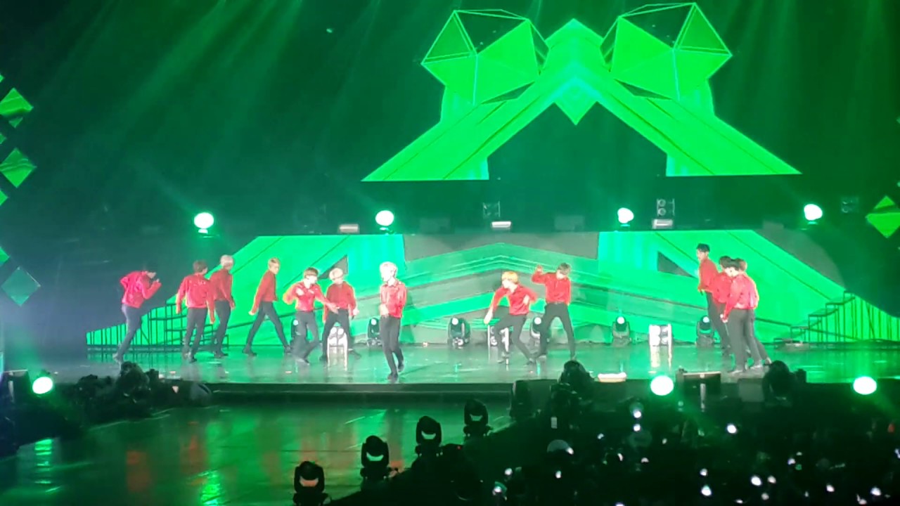 170805 SEVENTEEN 1ST WORLD TOUR DIAMOND EDGE IN BKK - ROCK & CHUCK