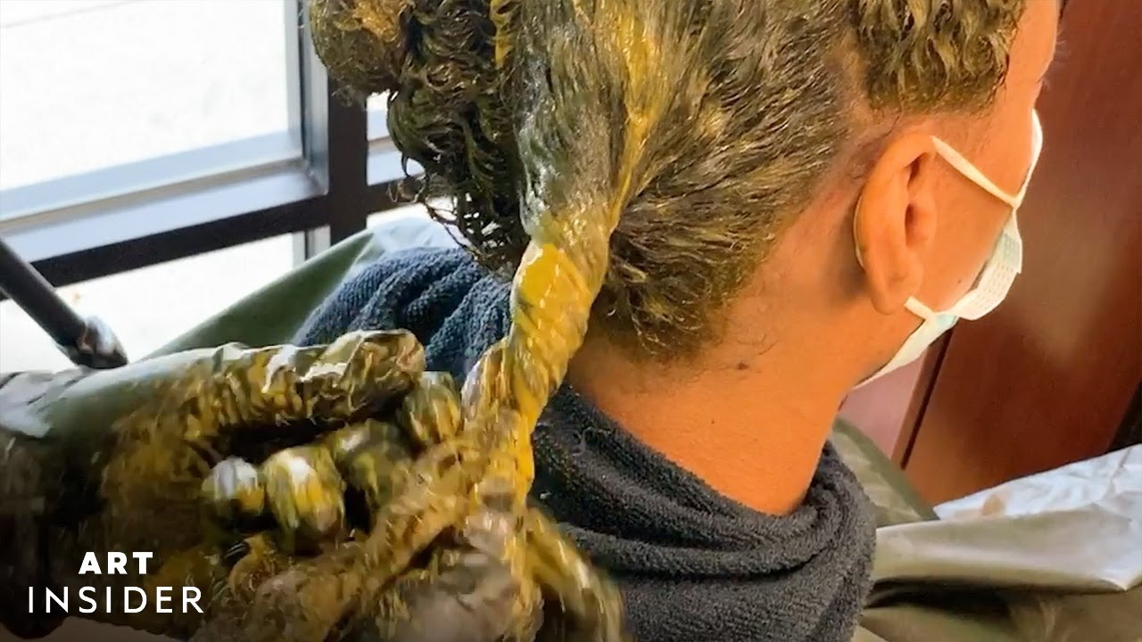 Henna Powder Naturally Colors Hair