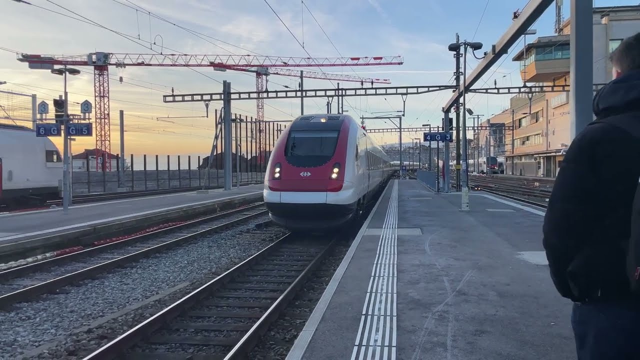 SBB RABDe 500 ICN arriving in Lausanne 