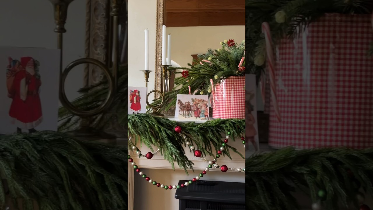 I made vintage Christmas cards to display! 🎅🏻 #christmasdecor #christmascrafts