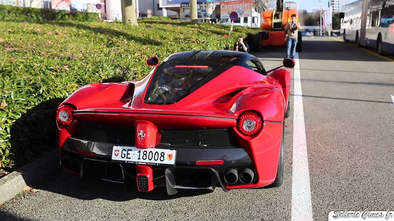 Ferrari LaFerrari - Start up & Tunnel Sound