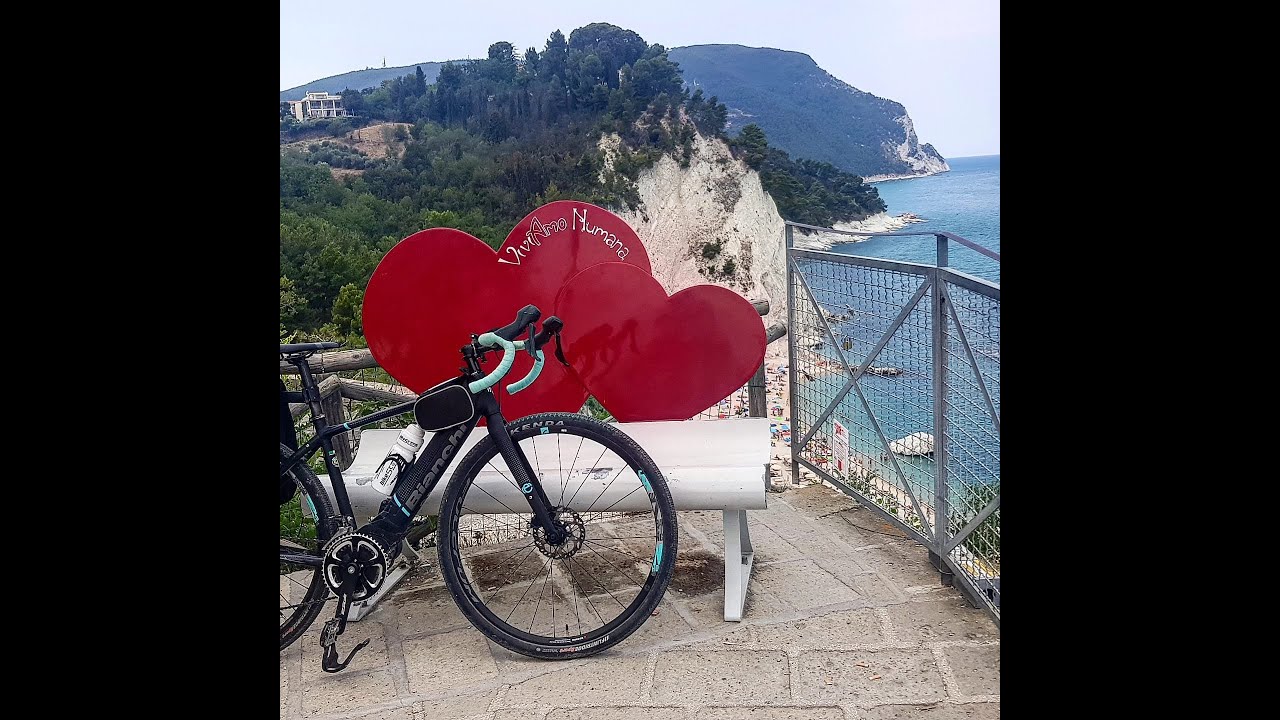 Marche in bicicletta. Conero percorso per biciclette da strada - Luglio 2021