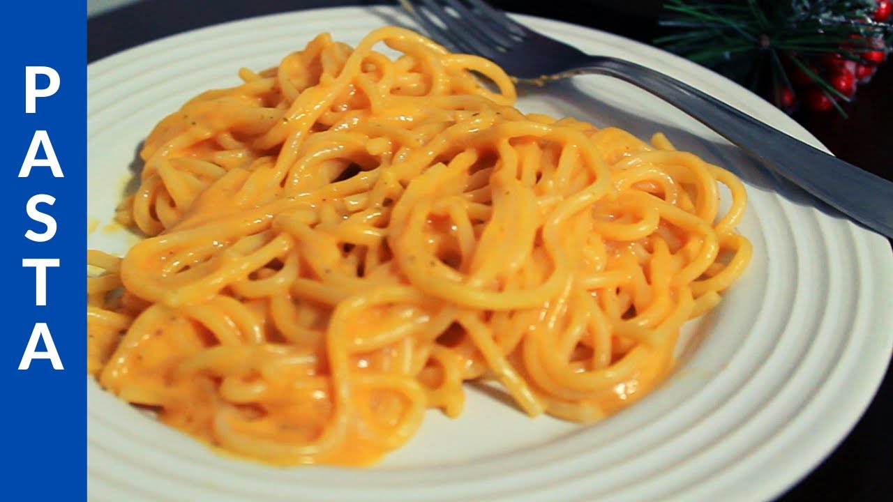 Pasta con queso amarillo