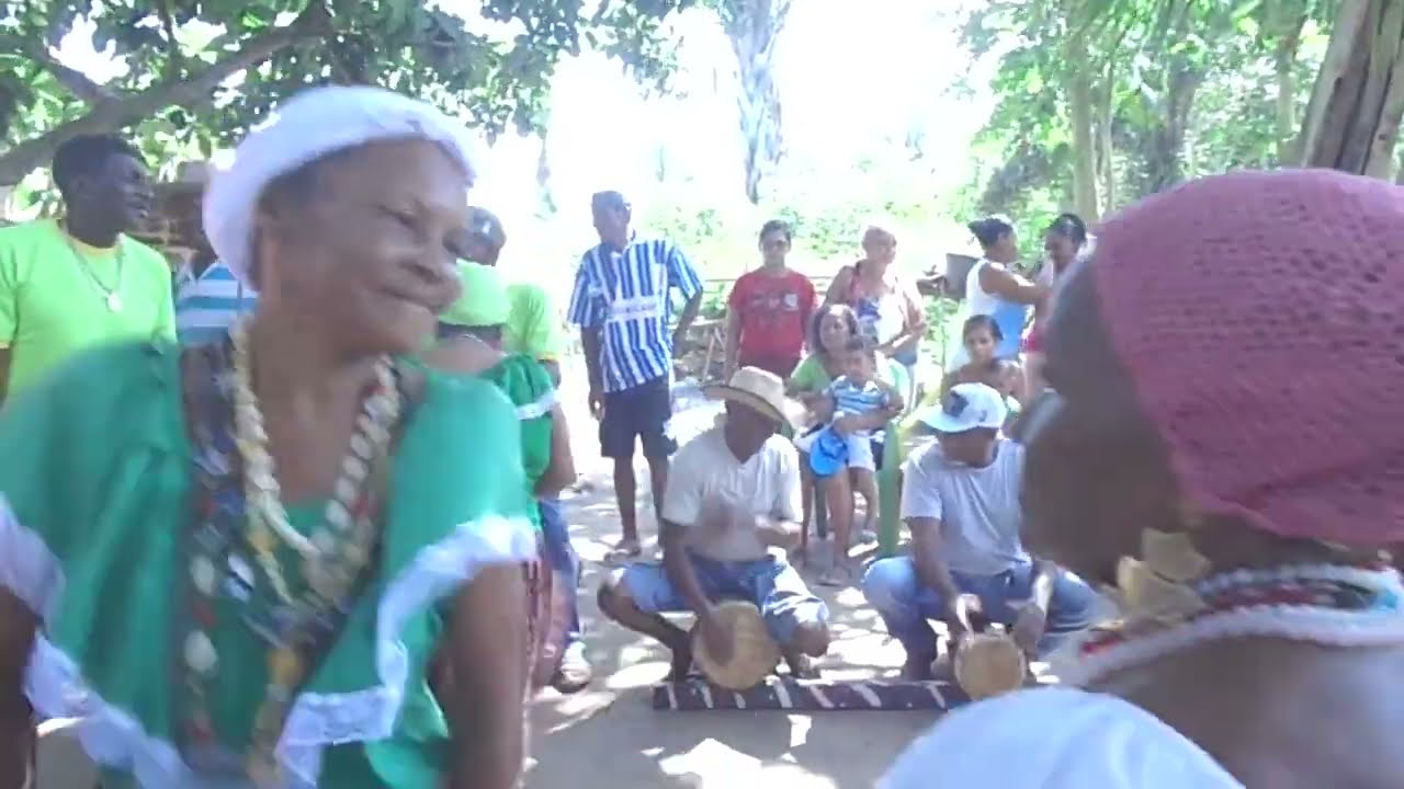 TAMBOR DE CRIOULA NO POVOADO MONTE AIRES