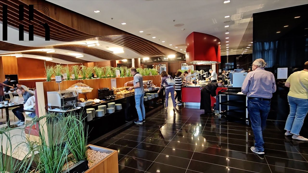Hotel Riu Plaza Berlin. Breakfast Buffet.