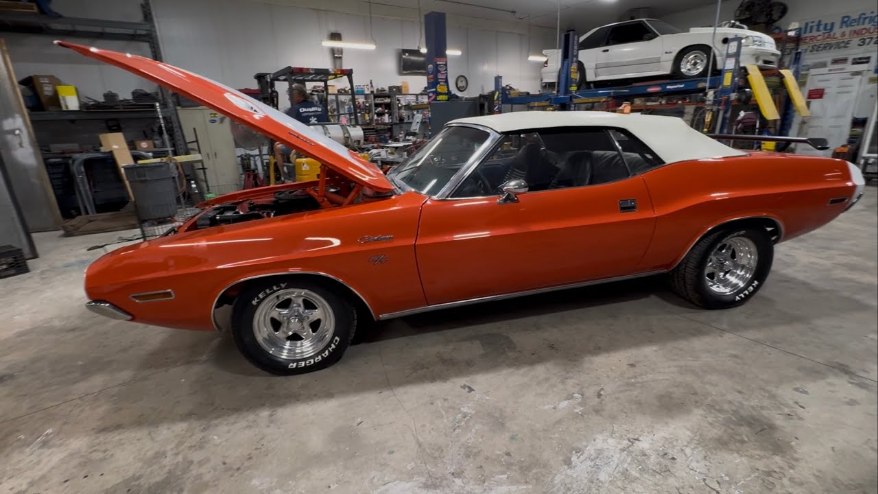 Lets take a look at my friends 70 challenger R/T convertible on the way home.