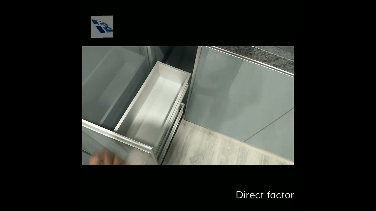 Aluminium kitchen cabinet #kitchen #cabinet  #light grey kitchen