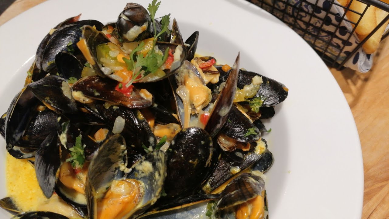 MOULES à la crème Et au curry/recette de moules comme à la braderie et au restaurant