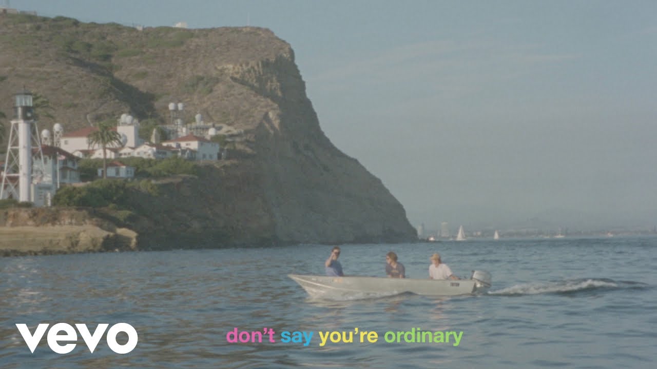 almost monday - don't say you're ordinary (Lyric Video)