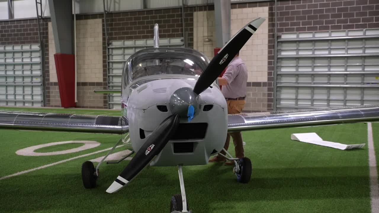 Flour Bluff High School students unveil first plane built through aviation program