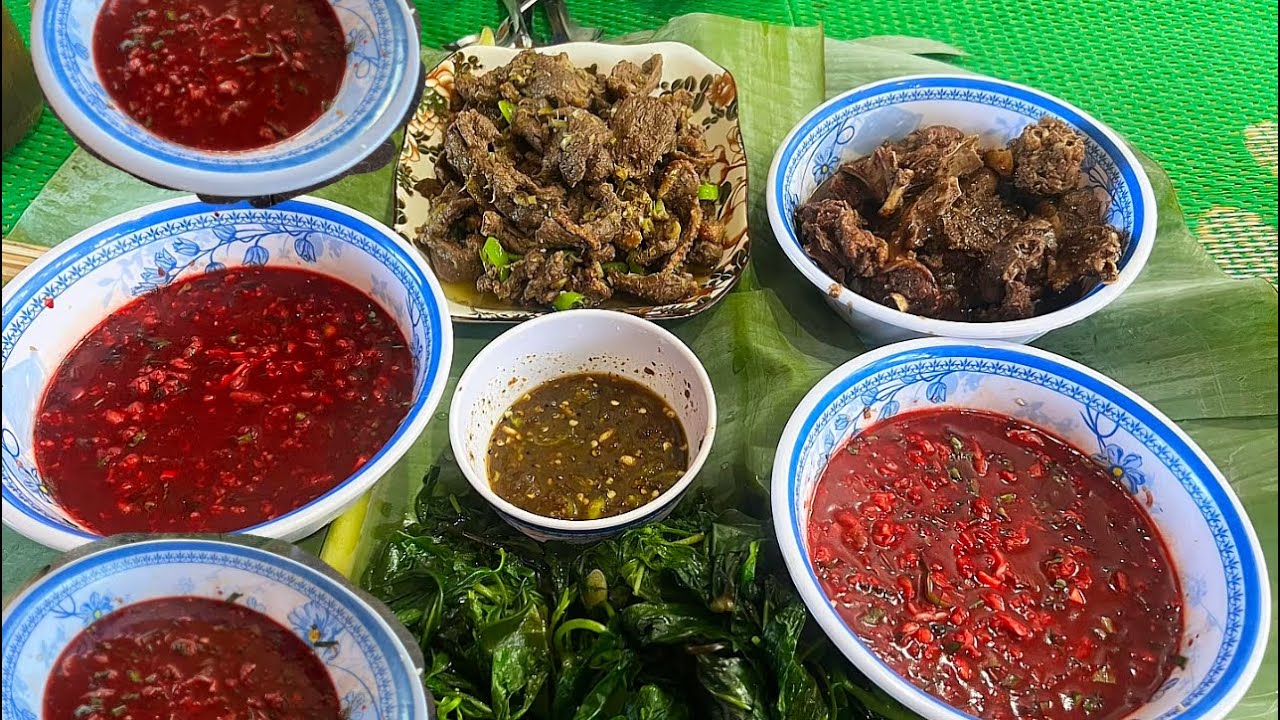 Khai xuân món tiết canh, ngan già lâu năm chế biến ba món, nấu kiểu quê dân dã