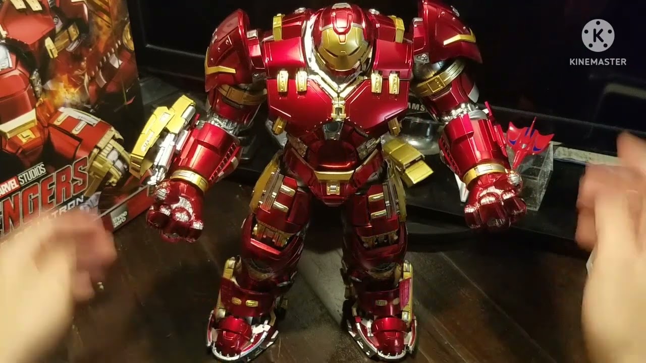 ThreeZero DLX Hulk Buster review:almost 5lb, no metal on outside, hands have a STRONG chemical odor.