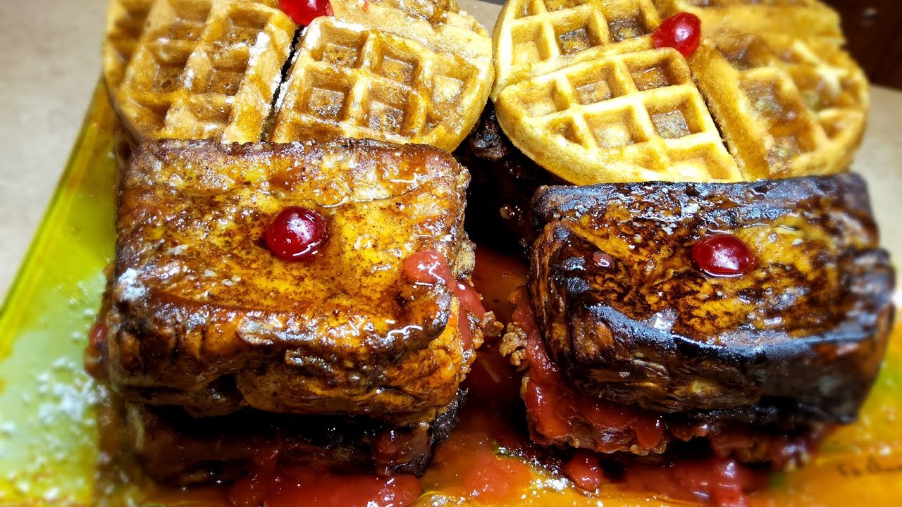 Craving Soul Food? Indulge in this Soul Food Combo! #Brunchgoals #Frenchtoast  #ChickenWaffleLovers