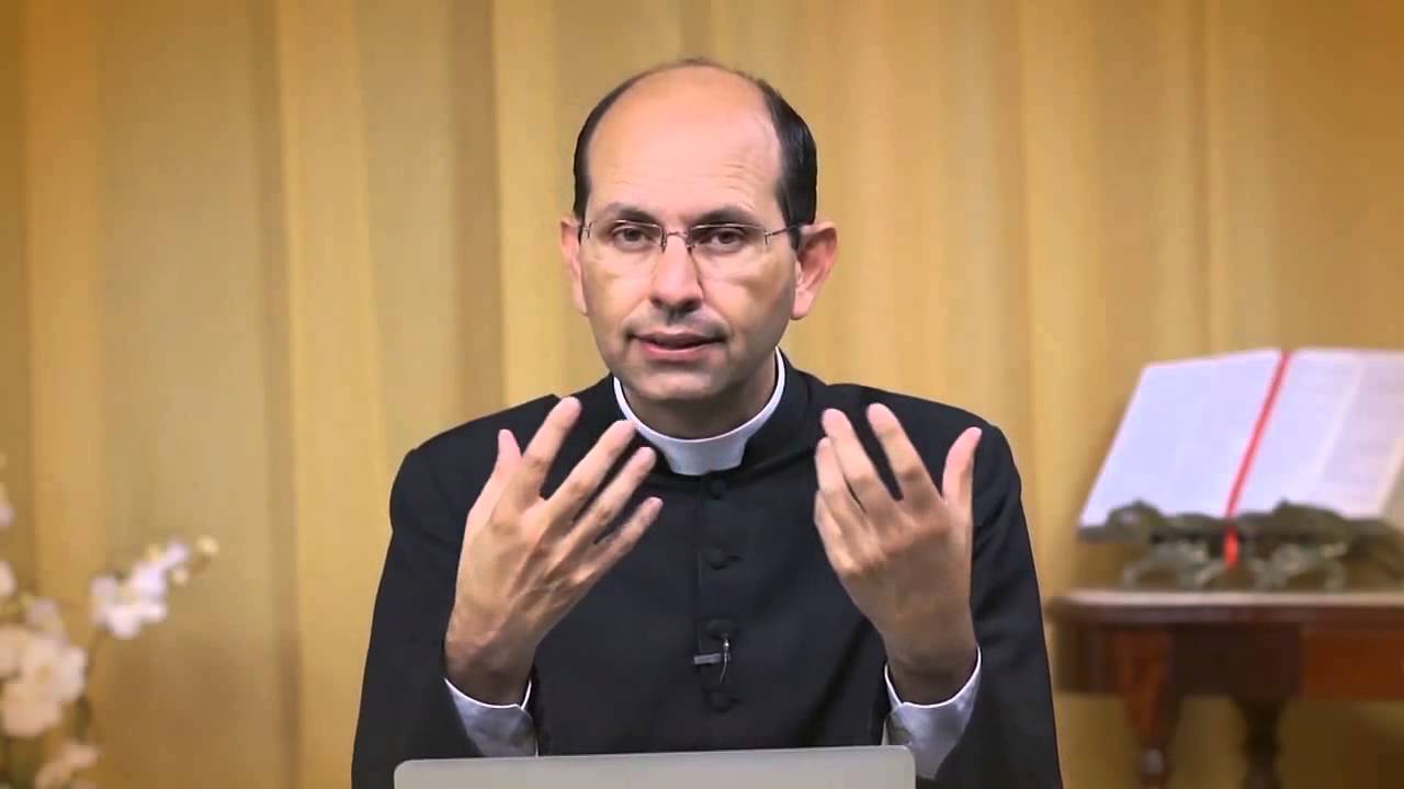 143 - A Resposta Católica - É permitido o uso do véu na Igreja?