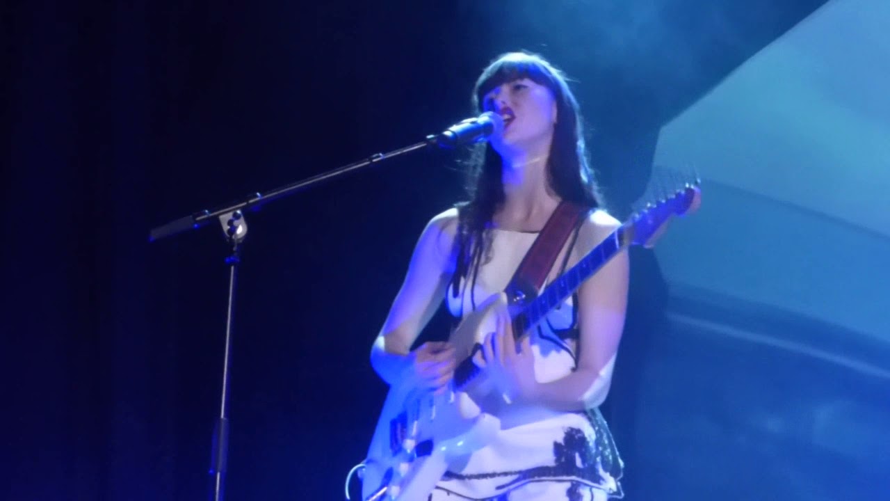 Kimbra - Past Love (HD) - Islington Assembly Hall - 22.11.17