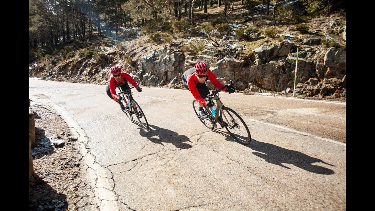 Comparamos frenos de disco con frenos de llanta para bici de carretera