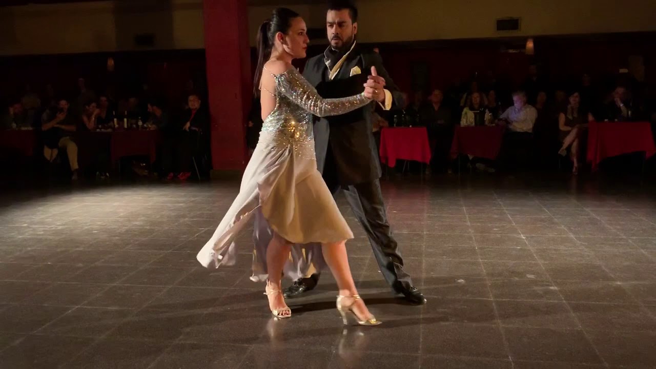 Johana Copes y Leandro G&oacute;mez - Danzar&iacute;n