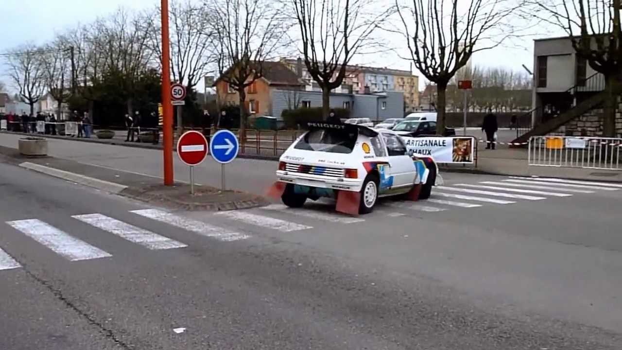 Peugeot 205 T16