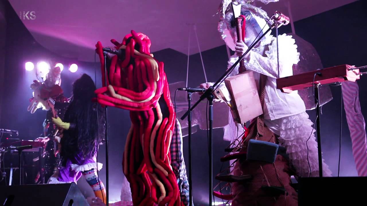 JOHN BOCK & AYDO ABAY IM KÖLNISCHEN KUNSTVEREIN