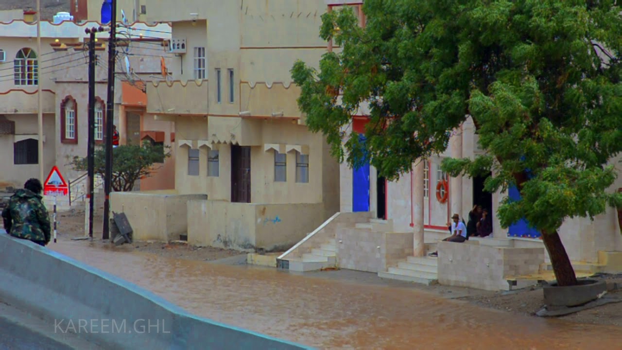 ذكريات اعصار مكونو فى ولاية سدح سلطنة عمان بكاميرا نيكون 7100 Cyclone Mekunu