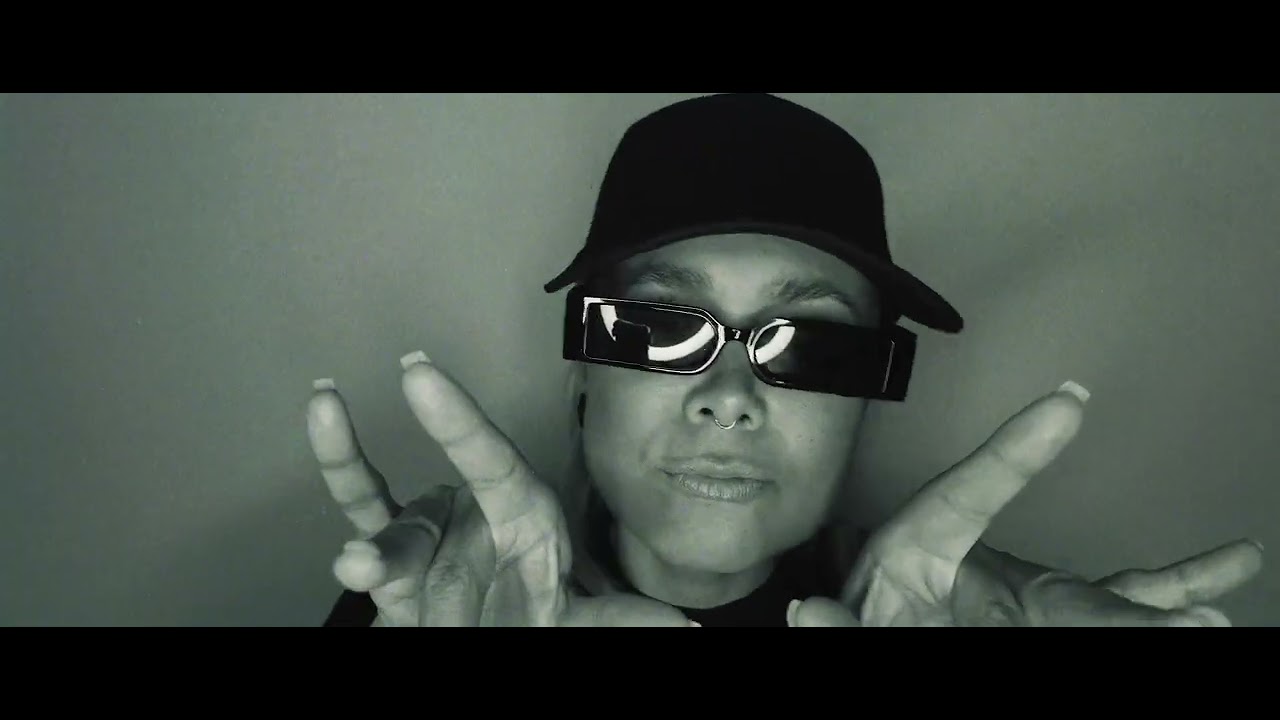 GLDY LX - Lucy's Dream (Official Video)