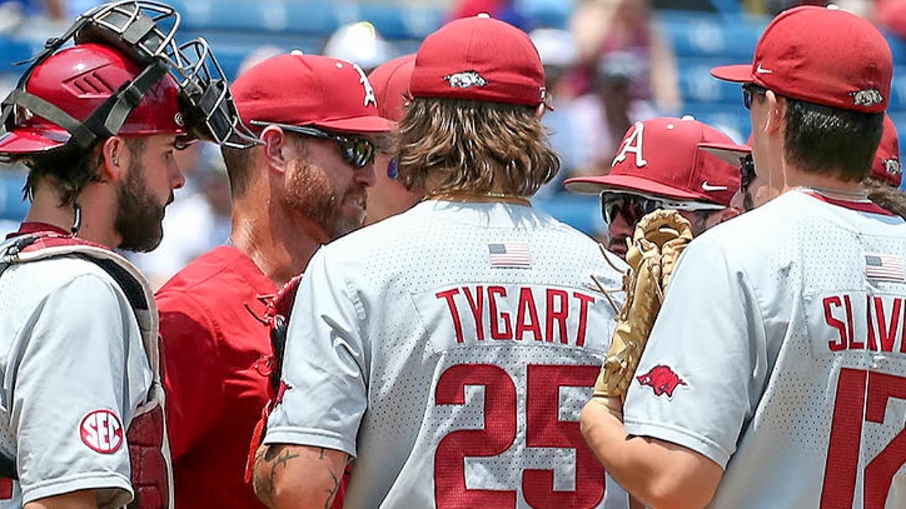Razorbacks pitching coach Matt Hobbs on staff to begin season