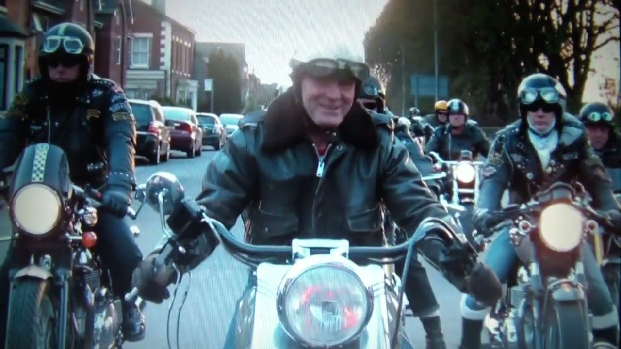 ROCKERS RIDE TO SEE THE FIREBALLS PRESTON ROCK N ROLL CLUB UK.2013