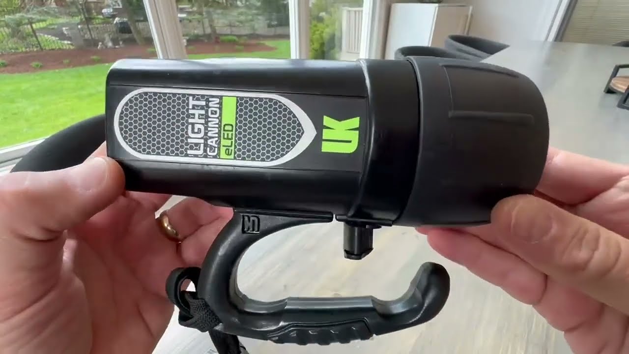 Underwater Kinetics C4 eLED L2 Dive Light Review