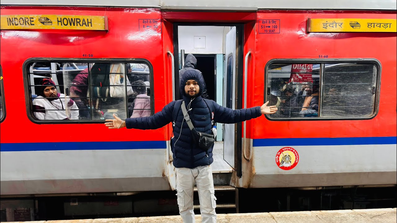 Speed Up with Non-stop Running😱* Shipra SF Express Express Train Journey