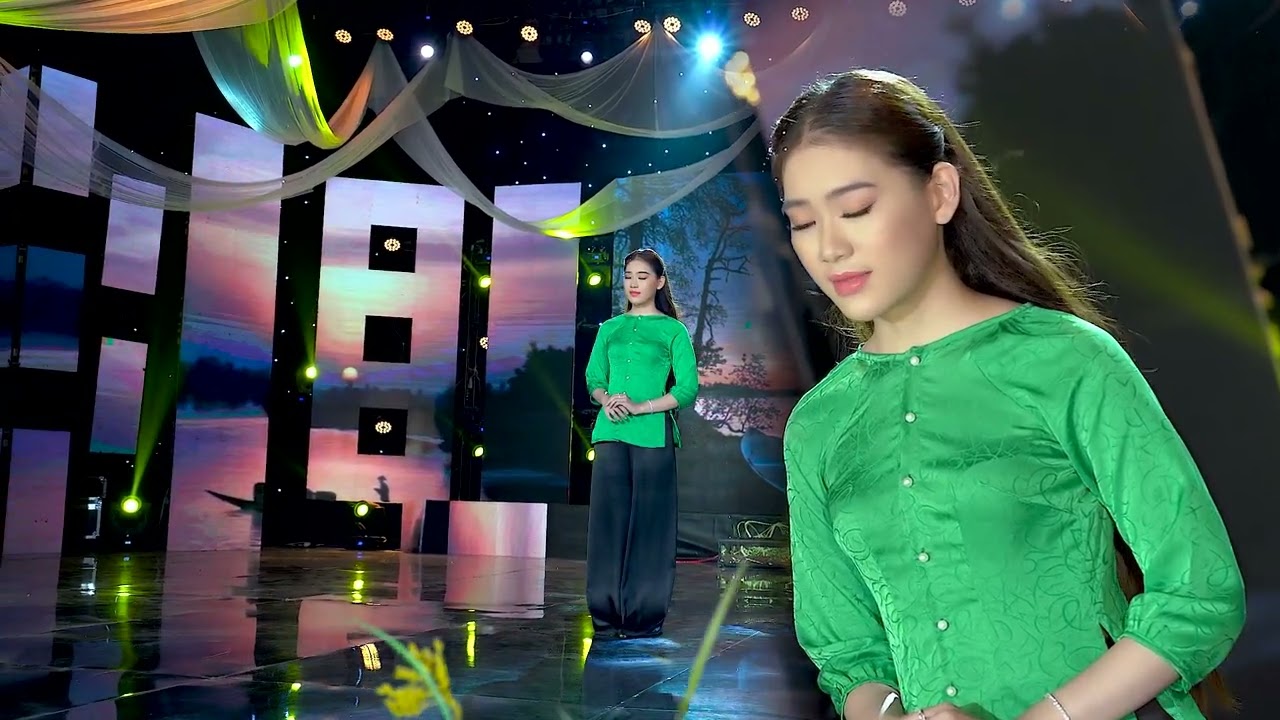 Khánh Linh - Cô Lái Đò Bến Hạ