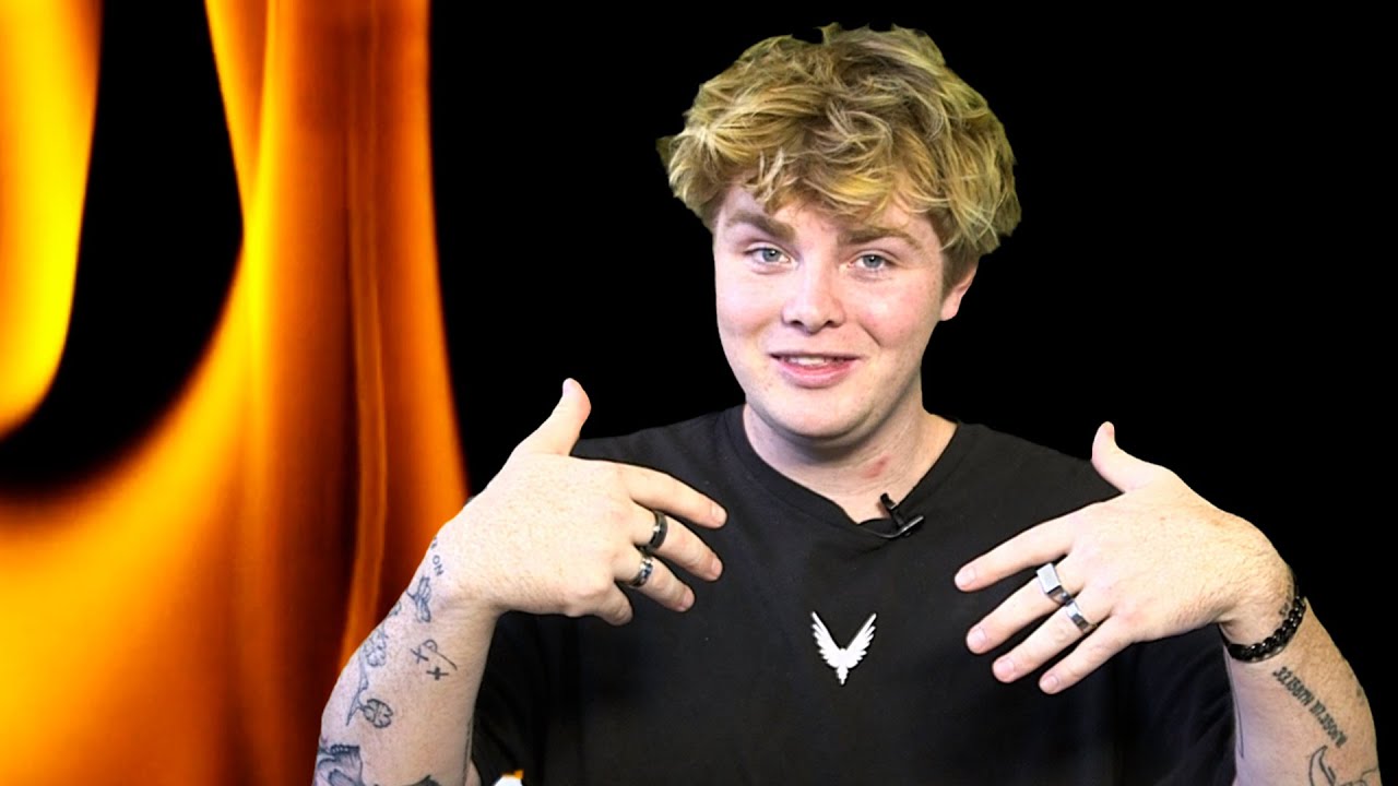 Alex Warren Reveals SECRETS About The Hype House!! | Hollywire Hot Seat