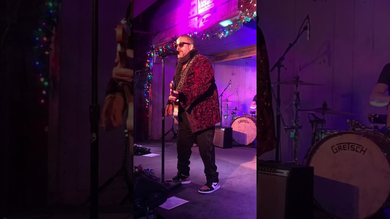 Tribute to Raúl Malo, “True Love Ways” 