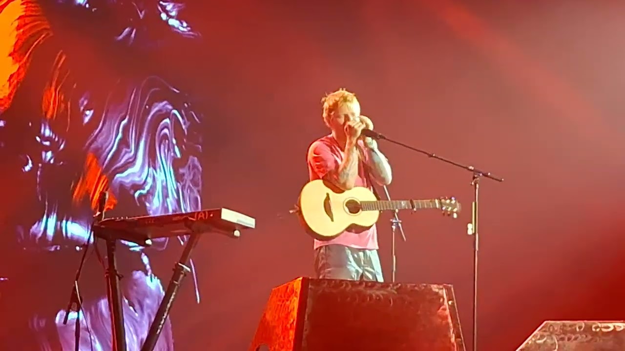Bloodstream - Ed Sheeran live @Zenith Paris - 12/01/25