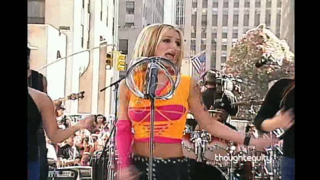Britney Spears Mini Concert at Today Show 2000 HQ