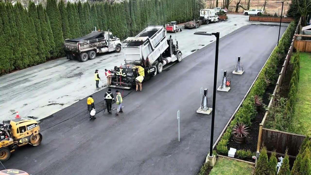 We definitely “like it better” when the driveway is paved! 😁🙌👍 @BurnabyBlacktop 