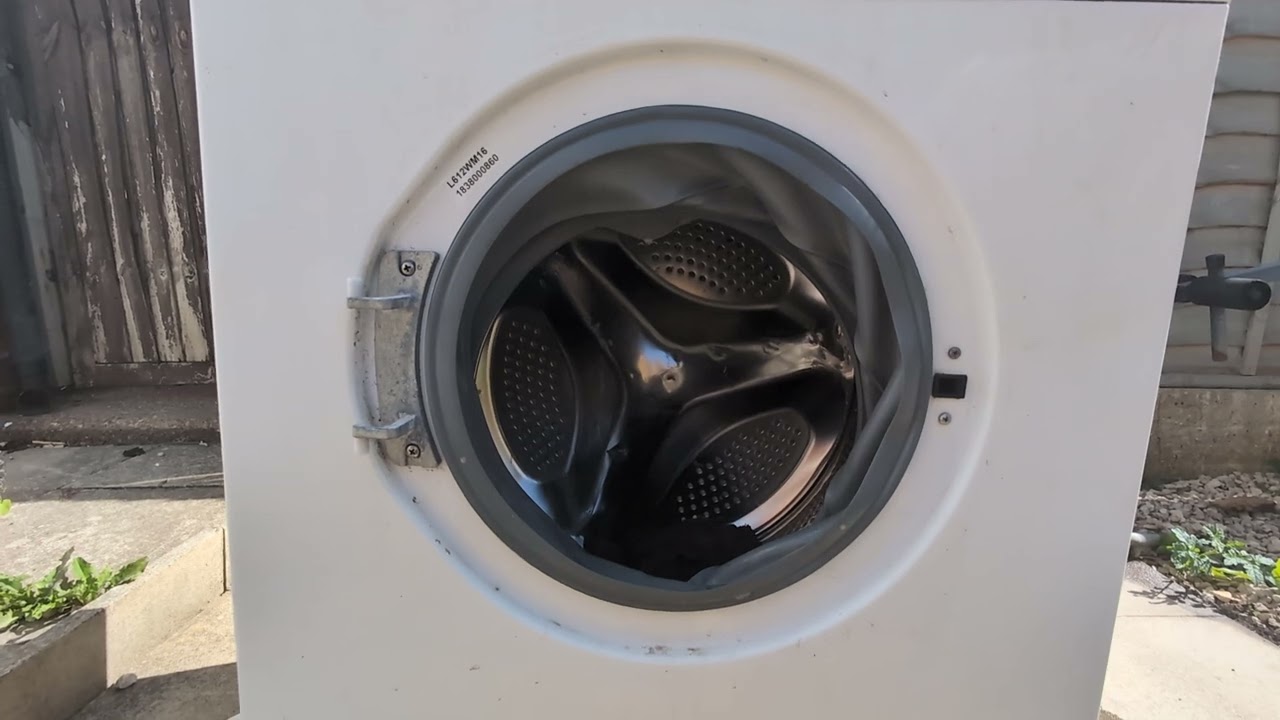 Foamy washing machine, foam party! (+Service mode)