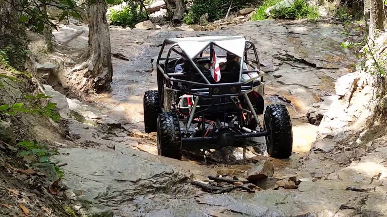 5.0 Explorer Buggy on Boat Ramp