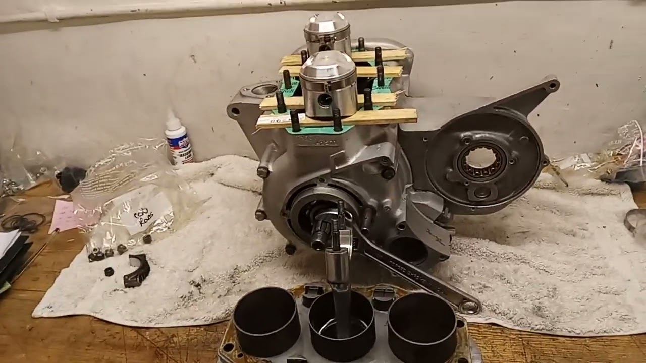 Triumph Trident T150V Engine Rebuild. Part 24: Fitting the Cylinder Barrels - Again!