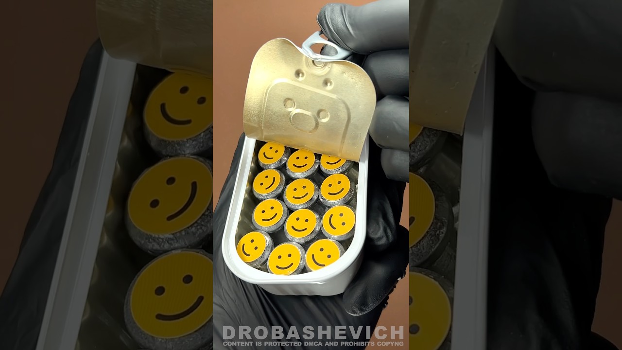 SMILE SHOTGUN ROUNDS #reload #ammo #gun #asmr #weapons #canned #shot #12gauge #usa #loop #shorts