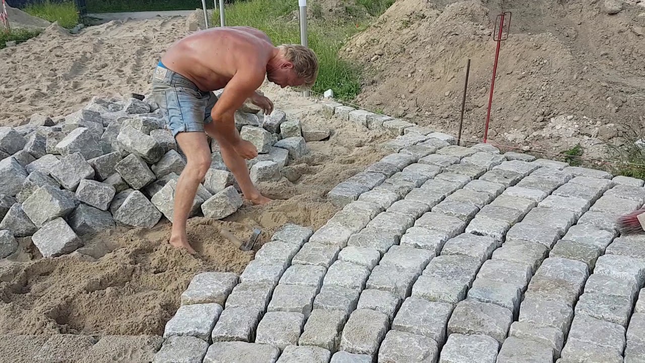 Natursteinpflaster Großpflaster Pflasterer DER PAVEIER