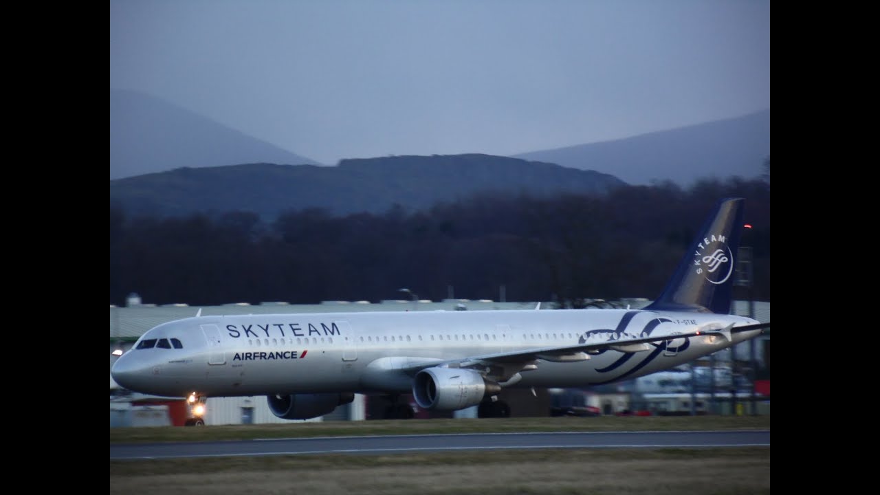 Air France A321 F-GTAE Skyteam Livery - Edinburgh Airport