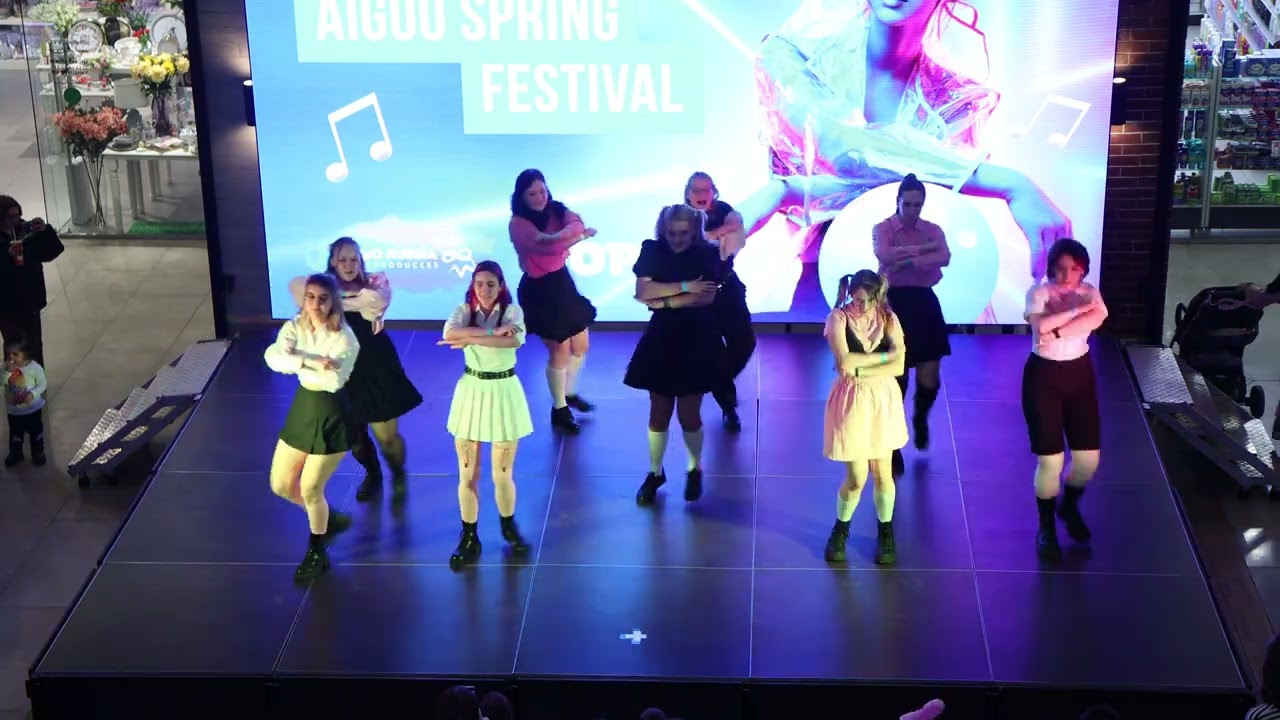 YODO - Twice - What is love ? - AIGOO SPRING FESTIVAL 2023