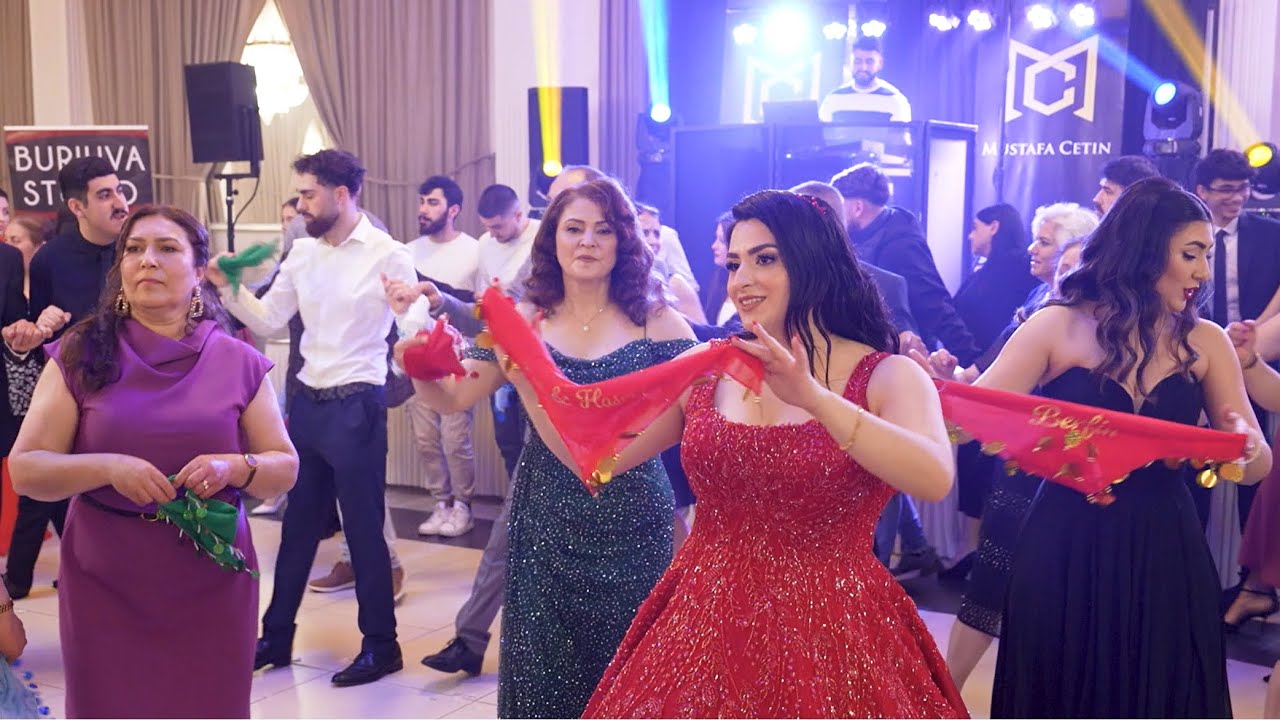 Londralı Damat Parisli Gelin /  Ezgi & Hasret / Sallama / Maraş Nurhak /  Burjuva Studio® PARİS