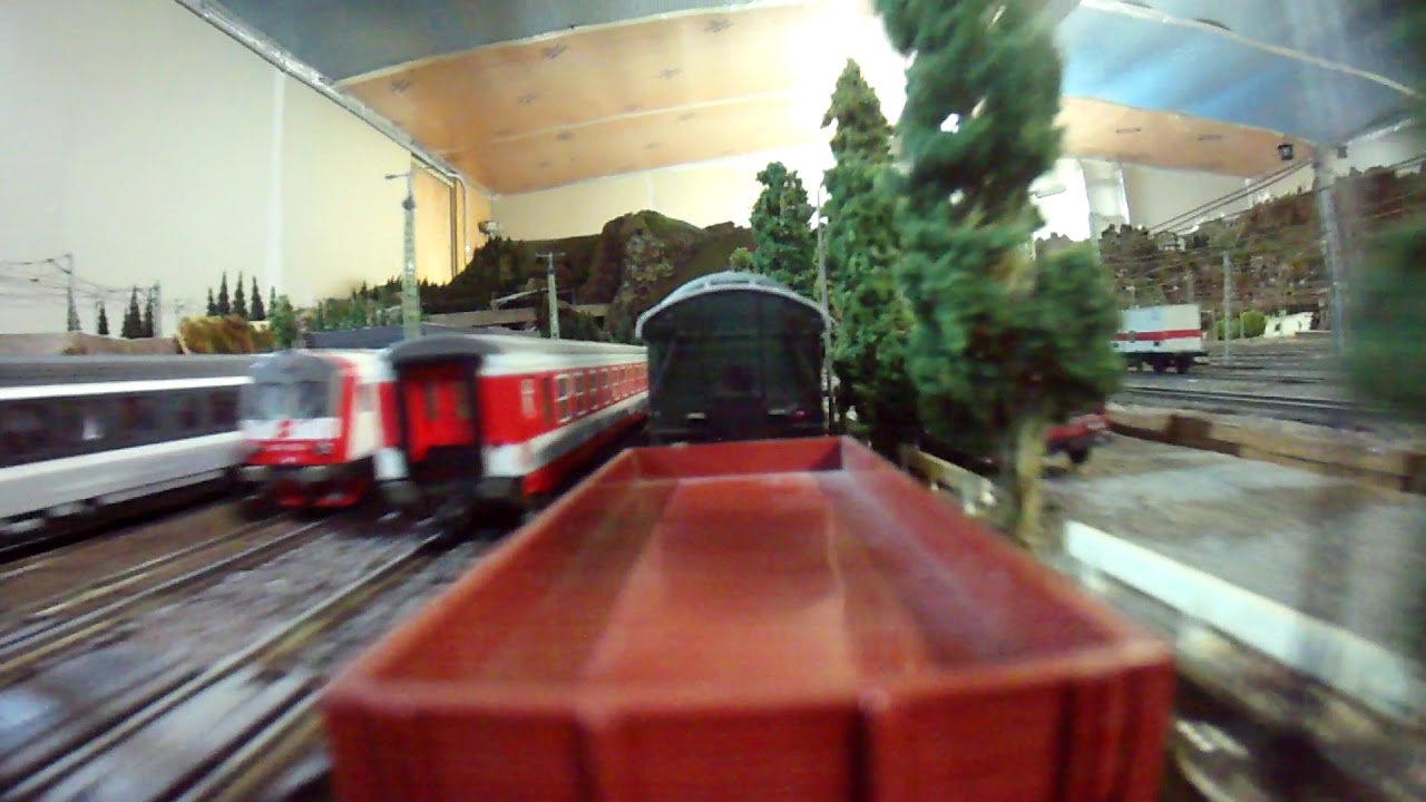 Provincial railway line &Ouml;BB Rh 674: HO M&auml;rklin Modelleisenbahn Anlage, M&auml;rklin modeltrain layout