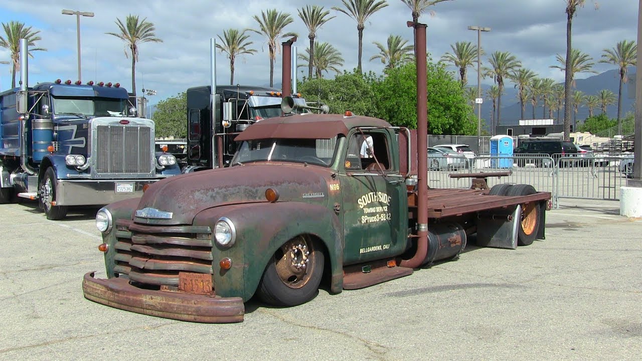 Ye Olde Barnacle -- Southside Towing's Sick Dropped 50's Chevy At Truckin' For Kids 2019