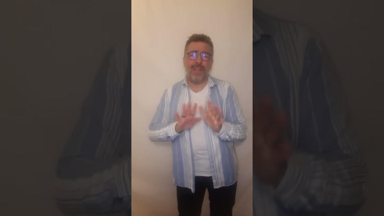 des milliers de je t'aime de Slimane chansigne LSF 🎶 🤟 ⛵💏💋😘